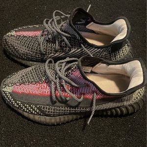 Yeezy Boost 350 V2 yecheil